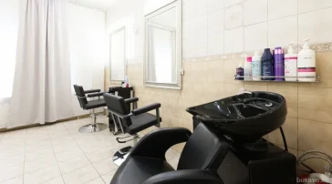 Салон-парикмахерская на бульваре Адмирала Ушакова фото 2 на сайте Butovo.su